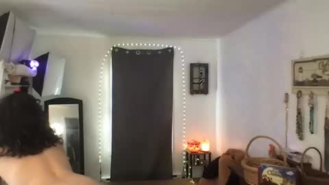 Bonnie online show from 12, 12, 2024