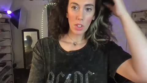 Bonnie online show from 14, 1, 2025