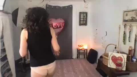 Bonnie online show from 4, 2, 2025