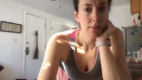 Bonnie online show from 20, 2, 2025