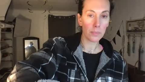 Bonnie online show from 20, 2, 2025