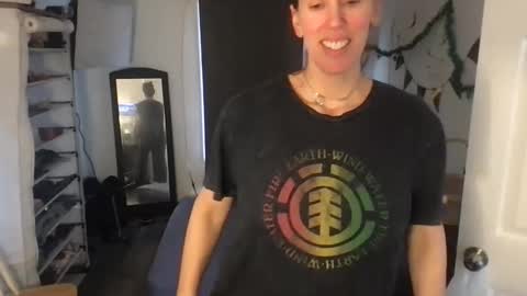 Bonnie online show from 6, 3, 2025