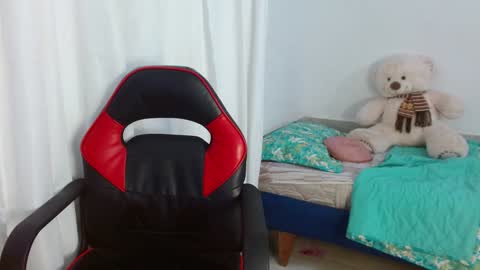 Snapshot of bonni_blonde chatting on 6, 2, 2025 Bonnie online show from 6, 2, 2025