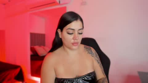Bonnie  online show from 30, 4, 2026