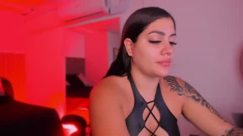 Bonnie  online show from 25, 6, 2026