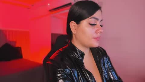 Bonnie  online show from 18, 7, 2026