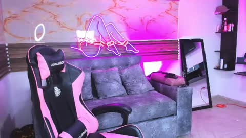 becky online show from 24, 7, 2026