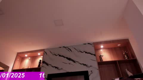 Snapshot of bonnie_luxury chatting on 17, 1, 2025 Bonnie Luxury online show from 17, 1, 2025