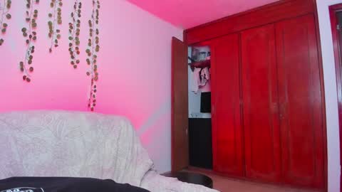 Bonnie Help me reach 500 likes online show from 19, 1, 2025