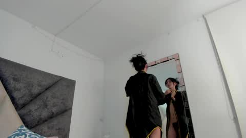   online show from 21, 4, 2026