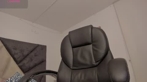  online show from 24, 7, 2026