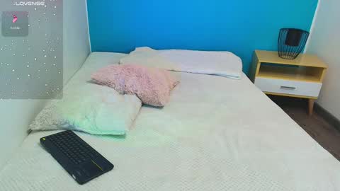 Bonnie  online show from 6, 1, 2025