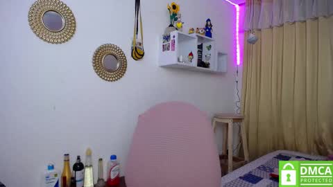 Snapshot of bonny_clyde_xx_ chatting on 21, 2, 2025 Soffy Brooks Independent model online show from 21, 2, 2025