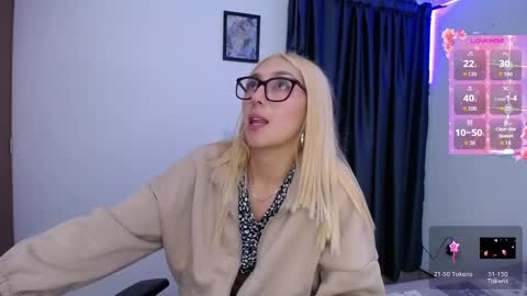 Snapshot of bonny_clyde_xx_ chatting on 11, 4, 2026 Soffy Brooks Independent model online show from 11, 4, 2026