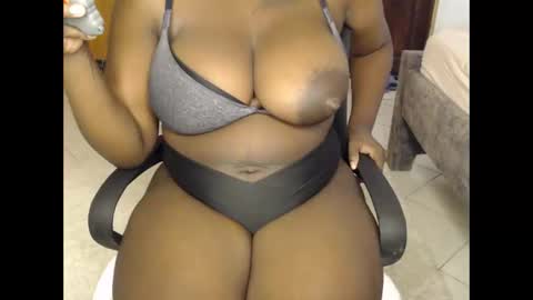 Snapshot of booby_candy chatting on 8, 1, 2025 booby_candy online show from 8, 1, 2025