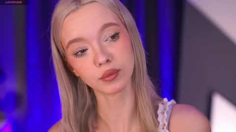 Alina online show from 8, 2, 2026