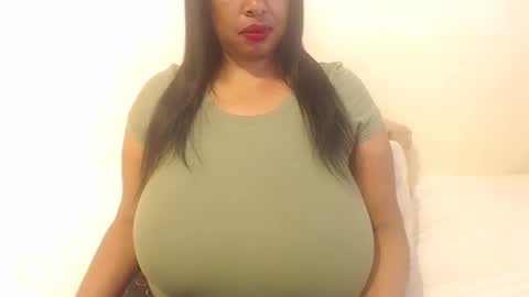 boobyqueen online show from 21, 10, 2025