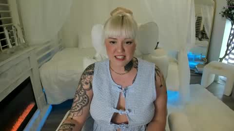 Snapshot of boobznbeer chatting on 23, 2, 2025 Miley online show from 23, 2, 2025