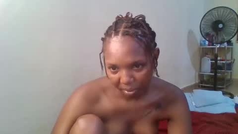 Snapshot of bootie_caramel chatting on 15, 2, 2026 bootie_caramel online show from 15, 2, 2026