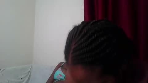 bootie_caramel online show from 20, 4, 2026
