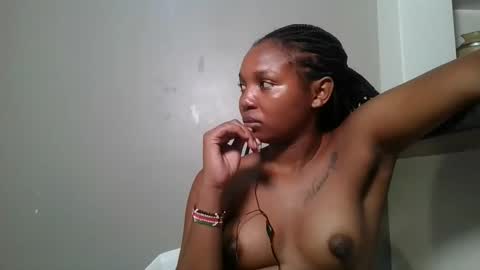 bootie_caramel online show from 24, 5, 2026