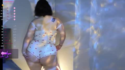 Snapshot of booty_vlada chatting on 9, 3, 2026 Vlada online show from 9, 3, 2026