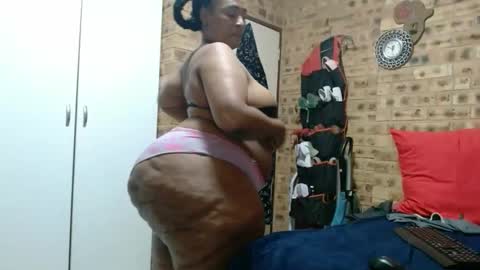 bootytwerkxxx online show from 16, 4, 2026