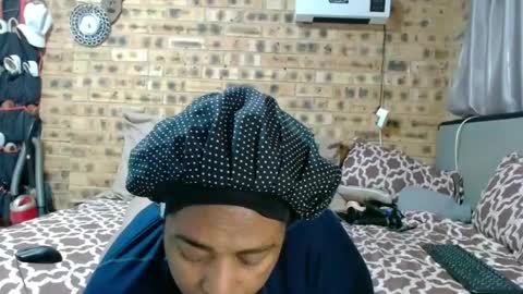 bootytwerkxxx online show from 4, 7, 2026