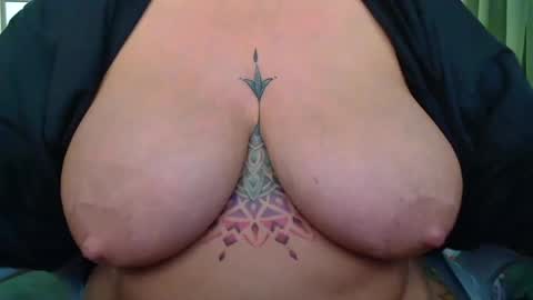 BoredCountryGirl online show from 1, 7, 2026