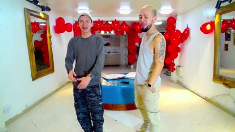 THOMAS AND DAMIAND online show from 25, 1, 2025