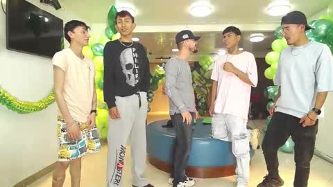 THOMAS AND DAMIAND online show from 11, 3, 2025