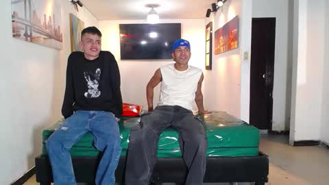 THOMAS AND DAMIAND online show from 17, 11, 2025