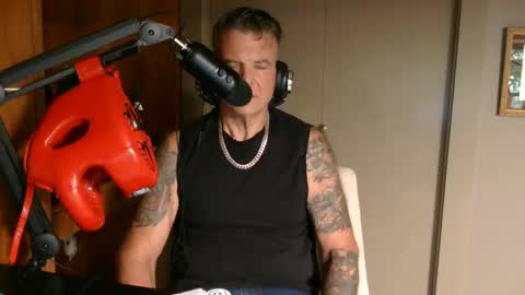 Snapshot of boss1420 chatting on 11, 9, 2025 BOSS online show from 11, 9, 2025