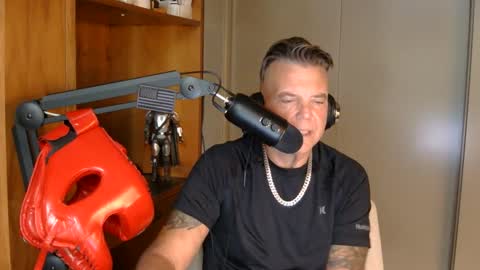 Snapshot of boss1420 chatting on 3, 10, 2025 BOSS online show from 3, 10, 2025