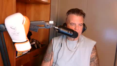 Snapshot of boss1420 chatting on 11, 10, 2025 BOSS online show from 11, 10, 2025