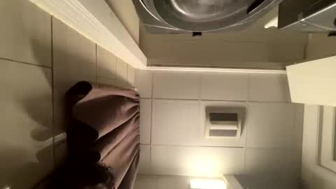 Snapshot of bostonuts chatting on 5, 11, 2025 bostonuts online show from 5, 11, 2025