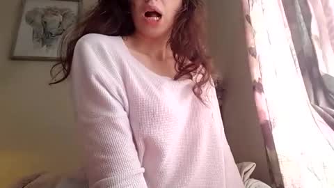 Bouncy Queen Majesty online show from 28, 1, 2025