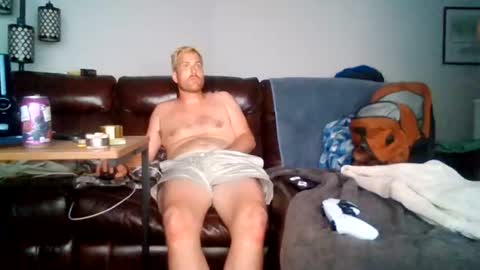 Snapshot of boxersorjocks8 chatting on 7, 7, 2026 boxersorjocks8 online show from 7, 7, 2026