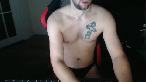 boy_t0y89 online show from 17, 12, 2025