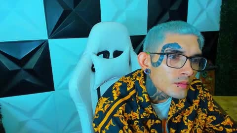 Snapshot of boy_tatto77 chatting on 20, 12, 2025 boy_tatto77 online show from 20, 12, 2025