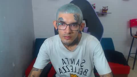 Snapshot of boy_tatto77 chatting on 21, 12, 2025 boy_tatto77 online show from 21, 12, 2025