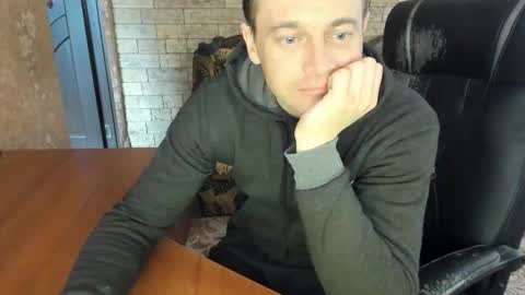 BoyApollon online show from 3, 3, 2026