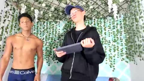 boys4hot_777 online show from 3, 3, 2025