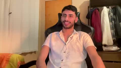 Snapshot of boyzinm2 chatting on 16, 9, 2025 boyzinm2 online show from 16, 9, 2025