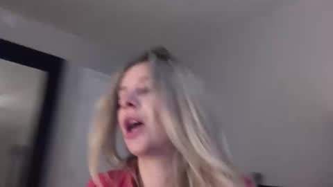 Snapshot of bpkylie chatting on 19, 11, 2025 bpkylie online show from 19, 11, 2025