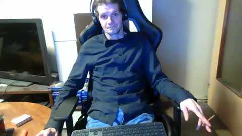 bponie1 online show from 4, 2, 2025