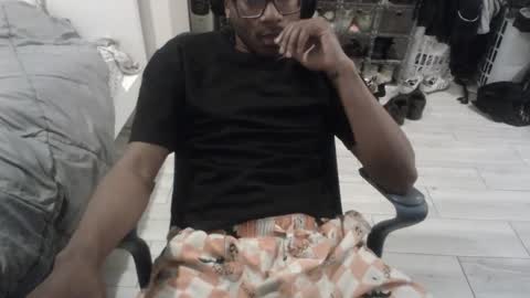 Snapshot of bquen400 chatting on 13, 9, 2025 bquen400 online show from 13, 9, 2025