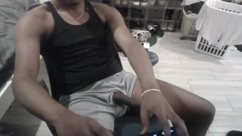 Snapshot of bquen400 chatting on 7, 10, 2025 bquen400 online show from 7, 10, 2025