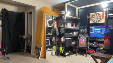 Snapshot of brad_bounce chatting on 3, 3, 2026 Brad Ballsy online show from 3, 3, 2026