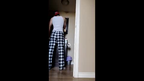 Snapshot of brad_bounce chatting on 6, 3, 2026 Brad Ballsy online show from 6, 3, 2026